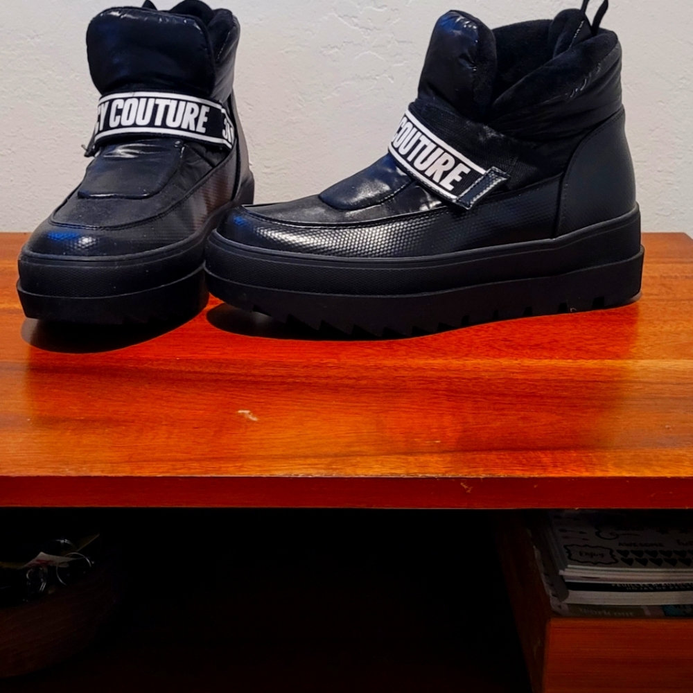 Juicy Couture Boots W Sz 10
